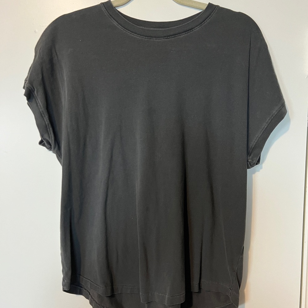 LE BON SHOPPE GRAY COMFY TEE